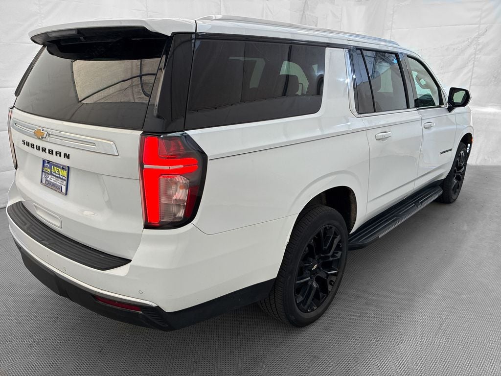 2023 Chevrolet Suburban 4WD LS