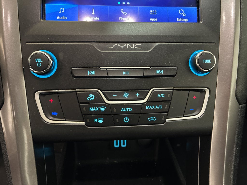2020 Ford Fusion SE