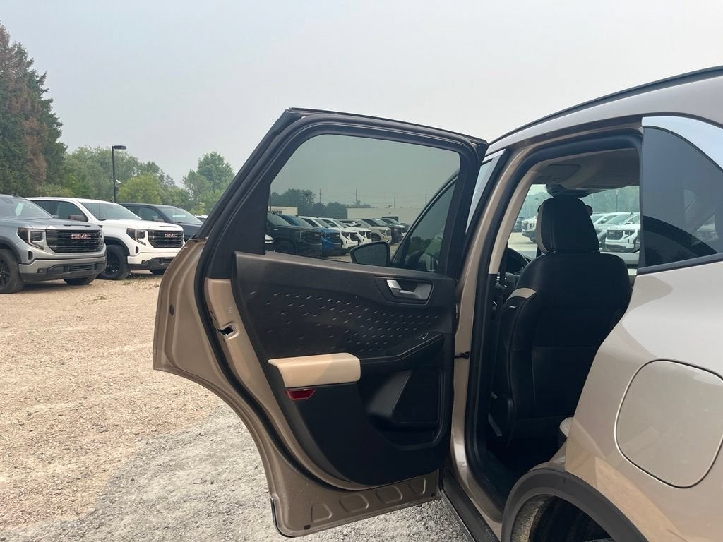 2020 Ford Escape SEL