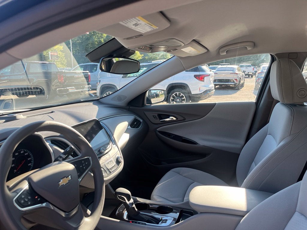 2024 Chevrolet Malibu LS