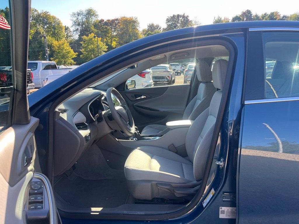 2024 Chevrolet Malibu LS