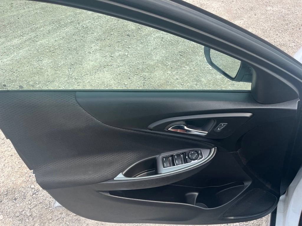 2023 Chevrolet Malibu LS