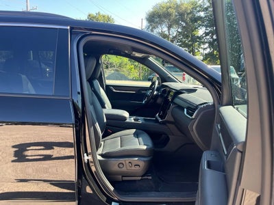 2024 GMC Acadia Elevation