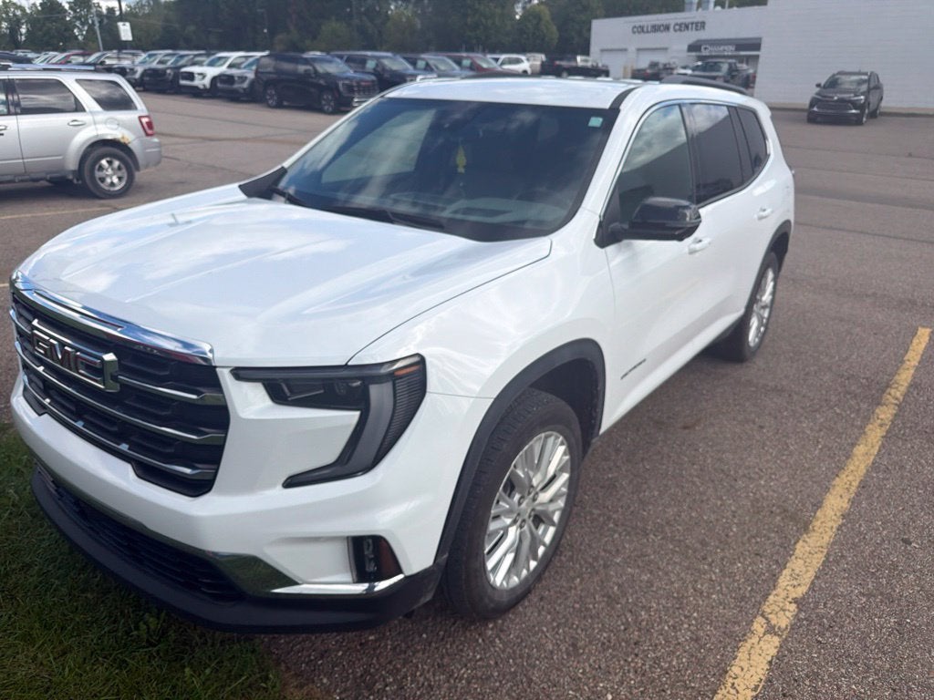 2024 GMC Acadia Elevation