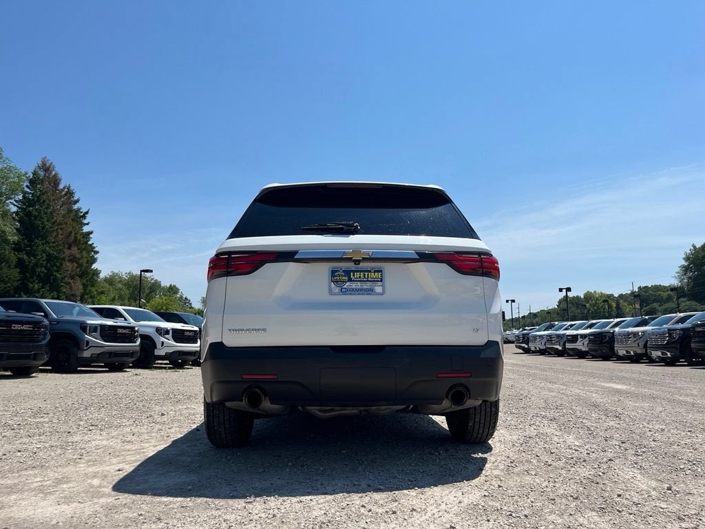 2023 Chevrolet Traverse LT Leather