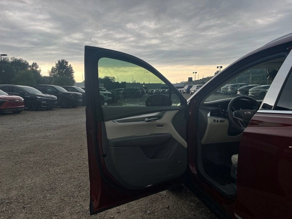 2018 Cadillac XT5 Luxury FWD