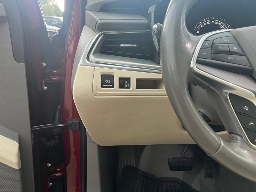 2018 Cadillac XT5 Luxury FWD