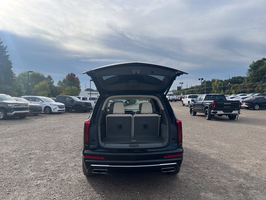 2025 Cadillac XT6 Premium Luxury