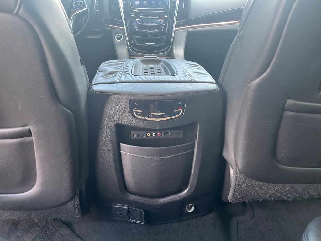 2015 Cadillac Escalade Luxury