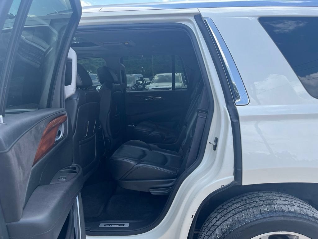 2015 Cadillac Escalade Luxury