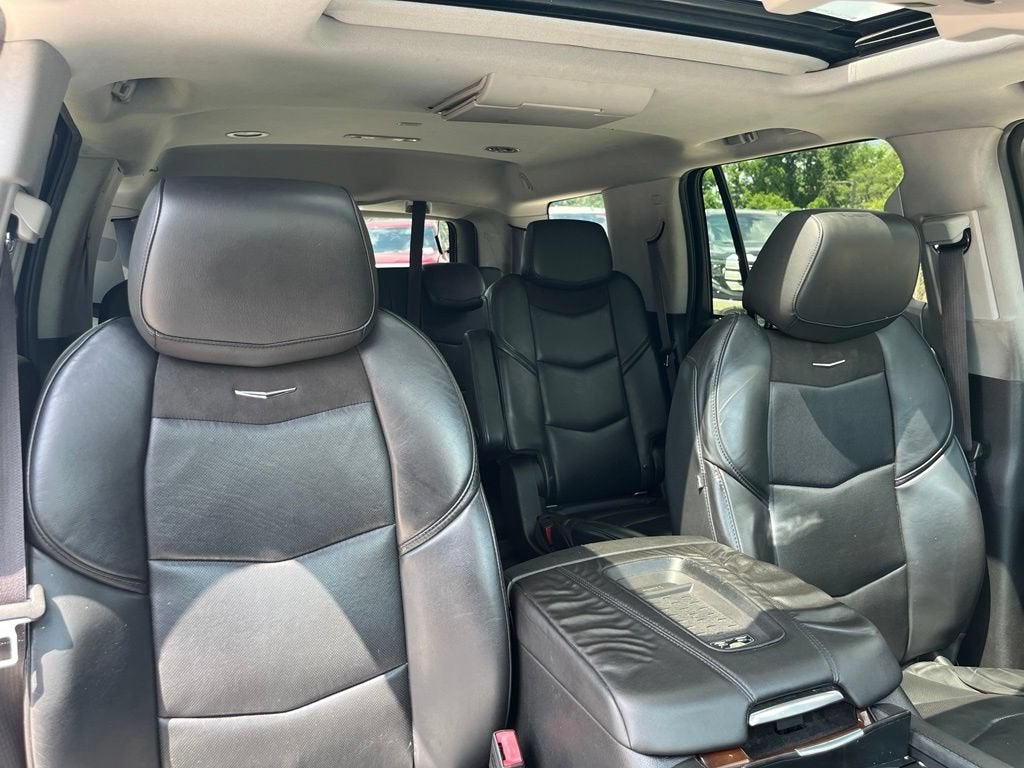 2015 Cadillac Escalade Luxury