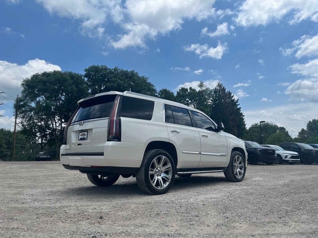 2015 Cadillac Escalade Luxury