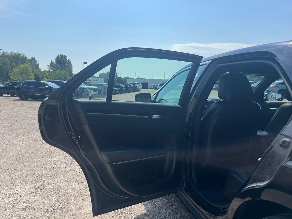 2014 Chrysler 300 300C