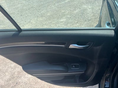2014 Chrysler 300 300C
