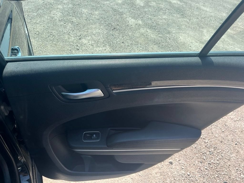 2014 Chrysler 300 300C