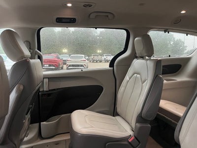 2019 Chrysler Pacifica Touring L