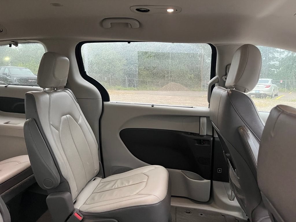 2019 Chrysler Pacifica Touring L