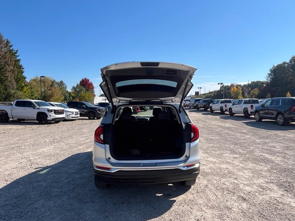 2022 GMC Terrain SLT