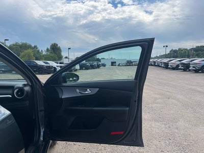 2023 Kia Forte LXS