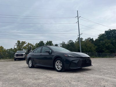 2025 Toyota Camry LE