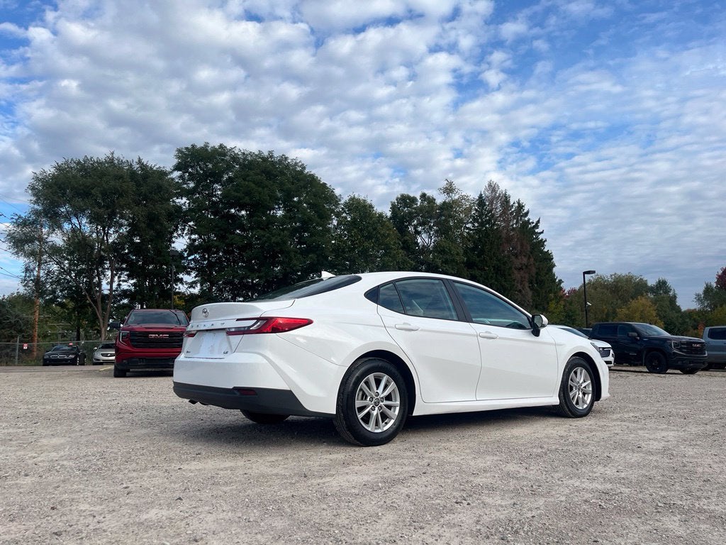 2025 Toyota Camry LE