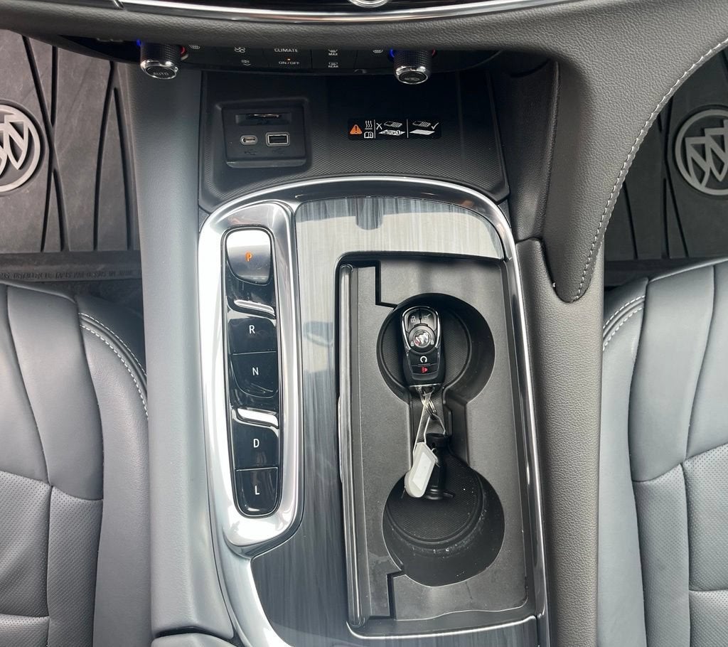 2024 Buick Enclave Essence
