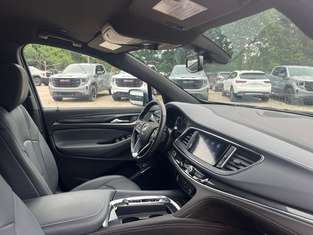 2024 Buick Enclave Essence