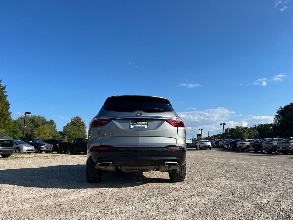 2024 Buick Enclave Essence