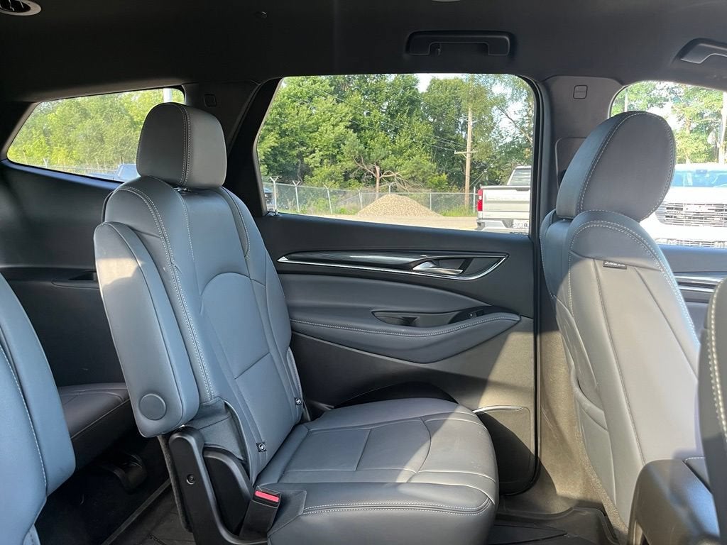 2024 Buick Enclave Essence