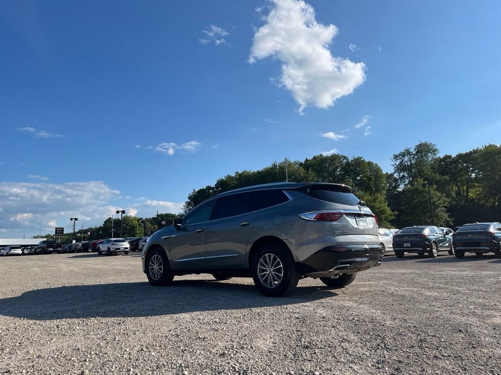 2024 Buick Enclave Essence