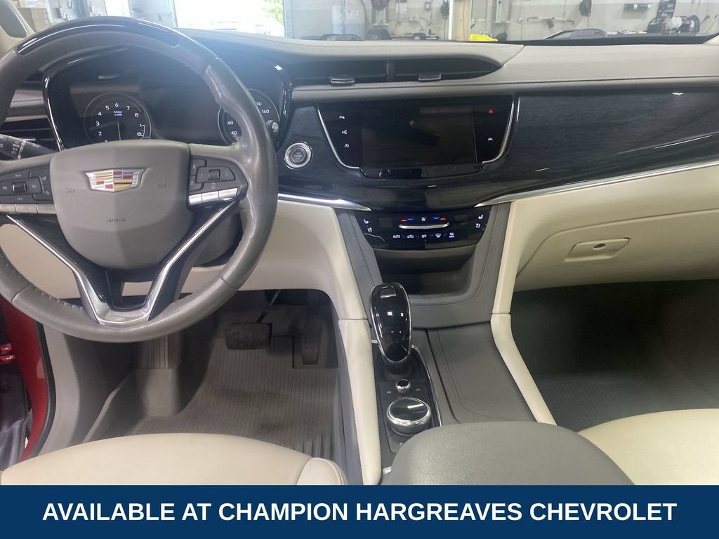 2024 Cadillac XT6 Premium Luxury