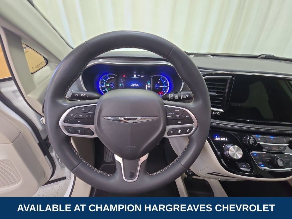 2023 Chrysler Pacifica Hybrid Touring L