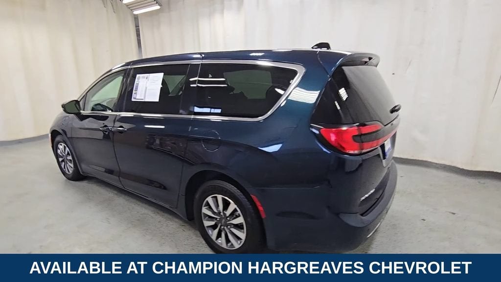 2023 Chrysler Pacifica Hybrid Touring L