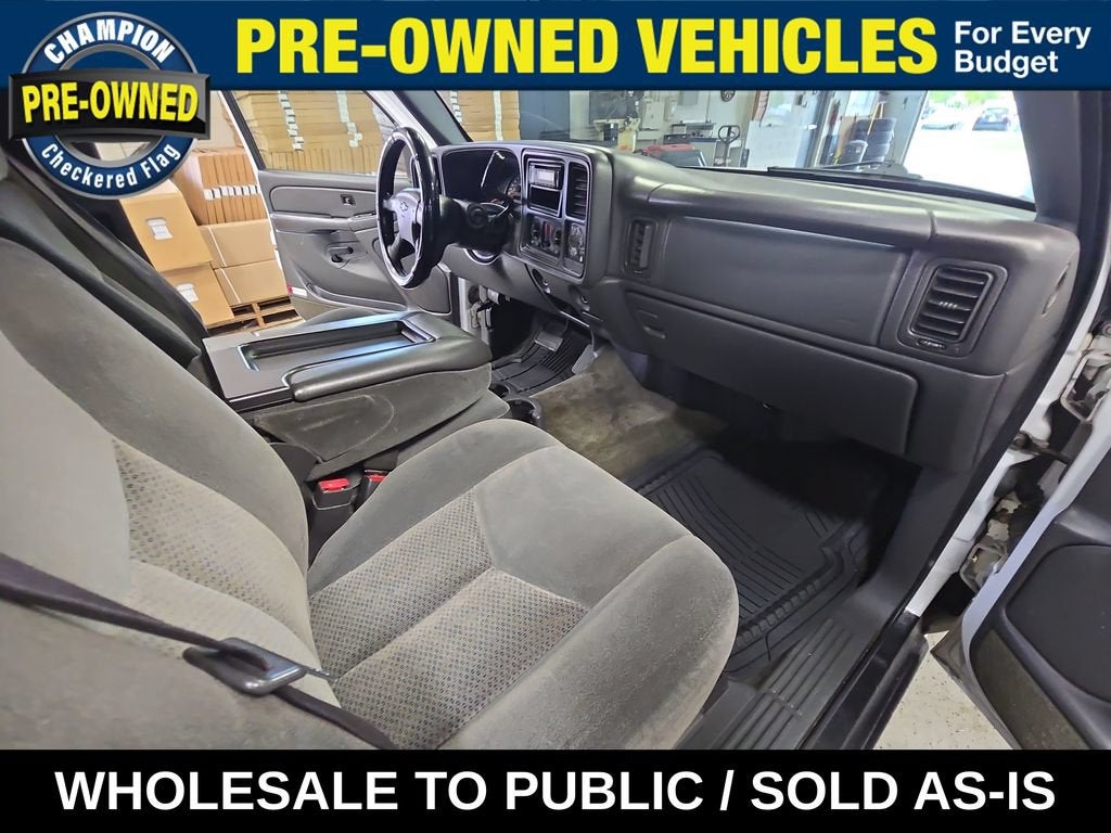 2004 Chevrolet Silverado 1500 LS