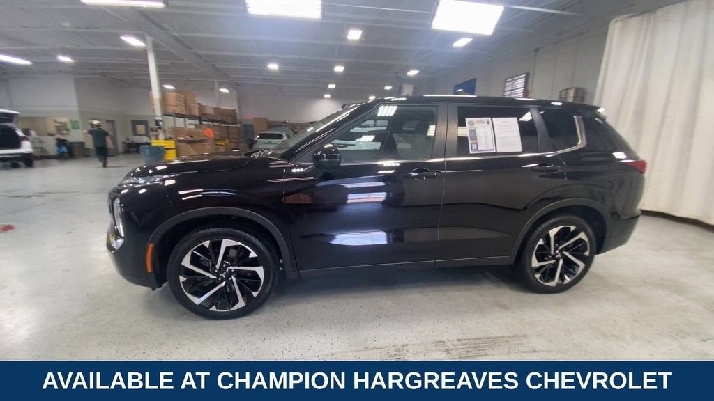 2024 Mitsubishi Outlander SE