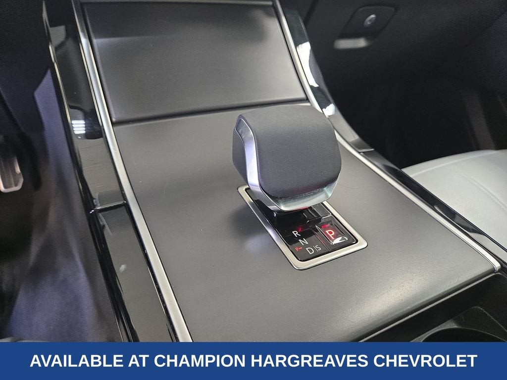 2025 Land Rover Range Rover Velar Dynamic SE
