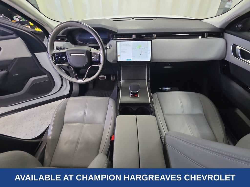 2025 Land Rover Range Rover Velar Dynamic SE