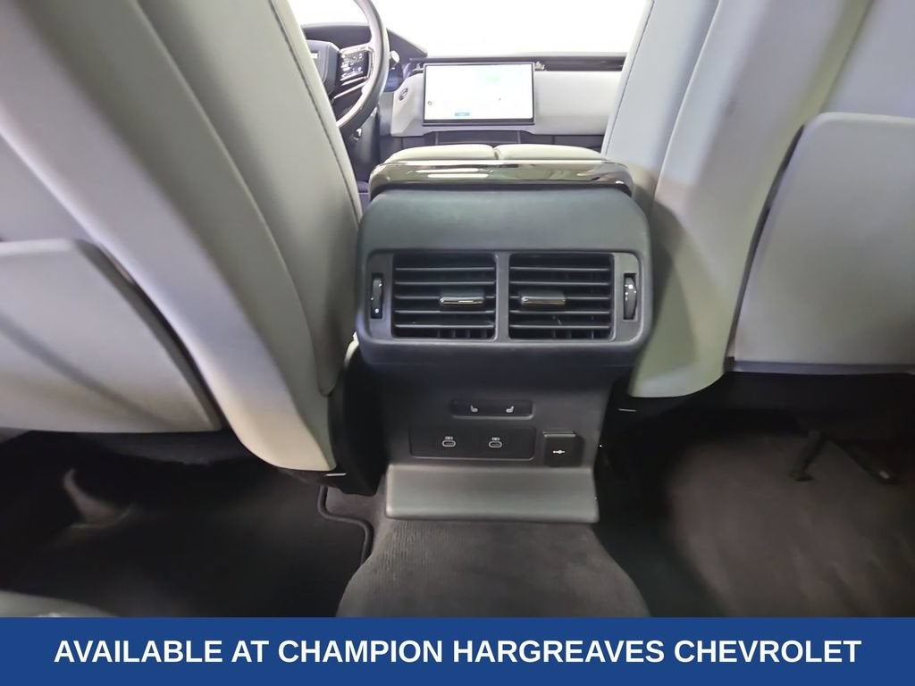 2025 Land Rover Range Rover Velar Dynamic SE