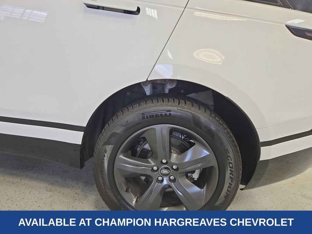 2025 Land Rover Range Rover Velar Dynamic SE