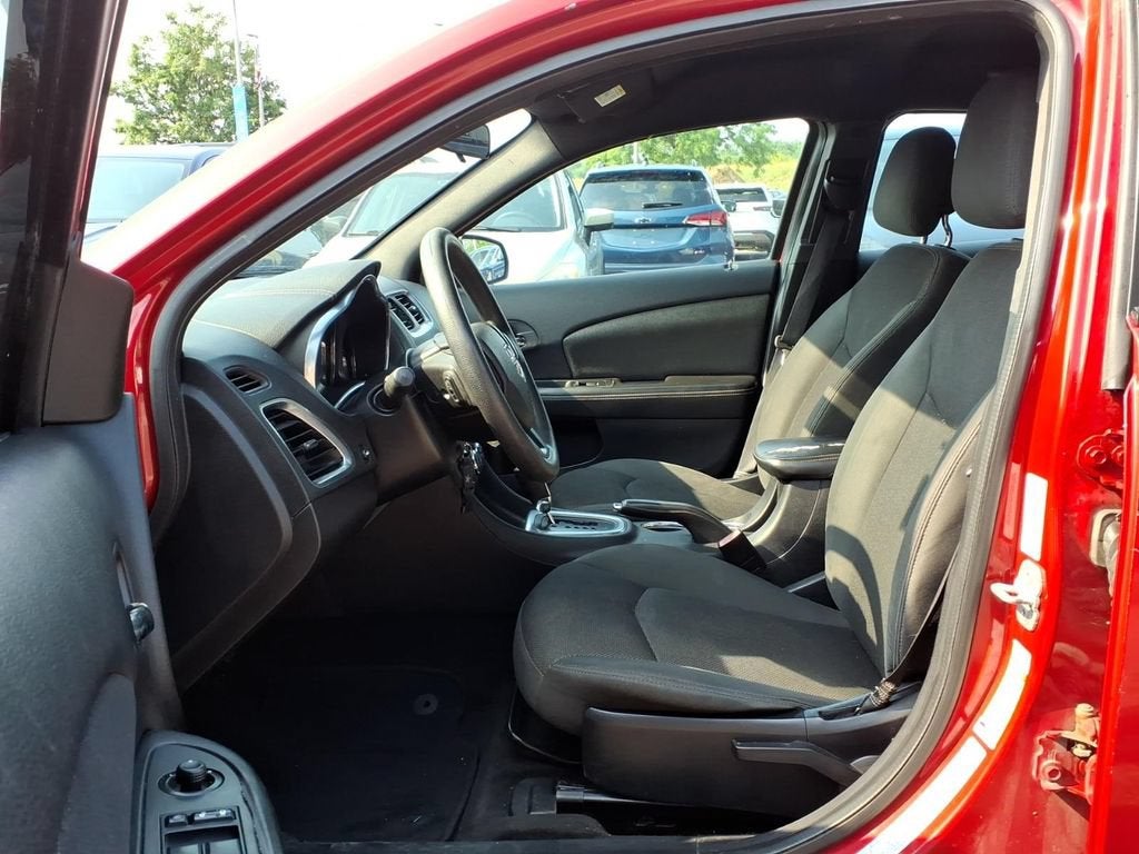 2013 Dodge Avenger SE V6