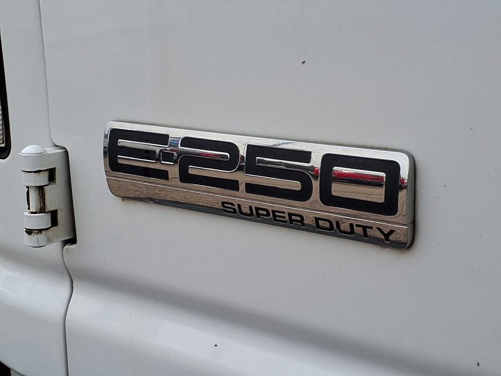 2008 Ford E-250 Recreational