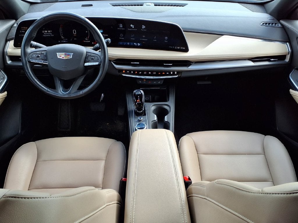 2024 Cadillac XT4 Luxury