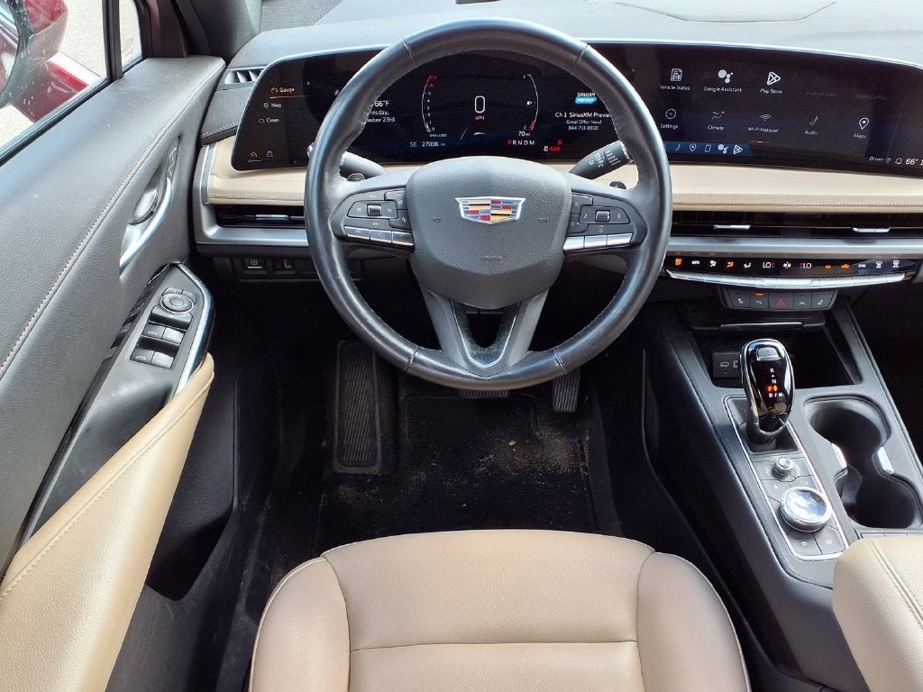 2024 Cadillac XT4 Luxury
