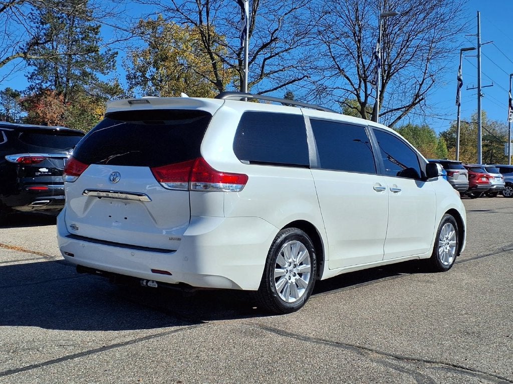 2014 Toyota Sienna XLE