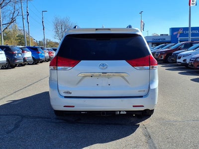 2014 Toyota Sienna XLE