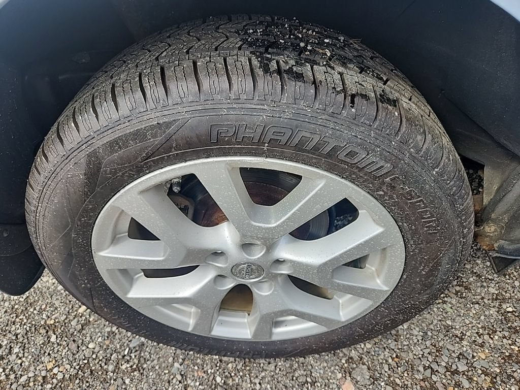 2011 Nissan Rogue SV