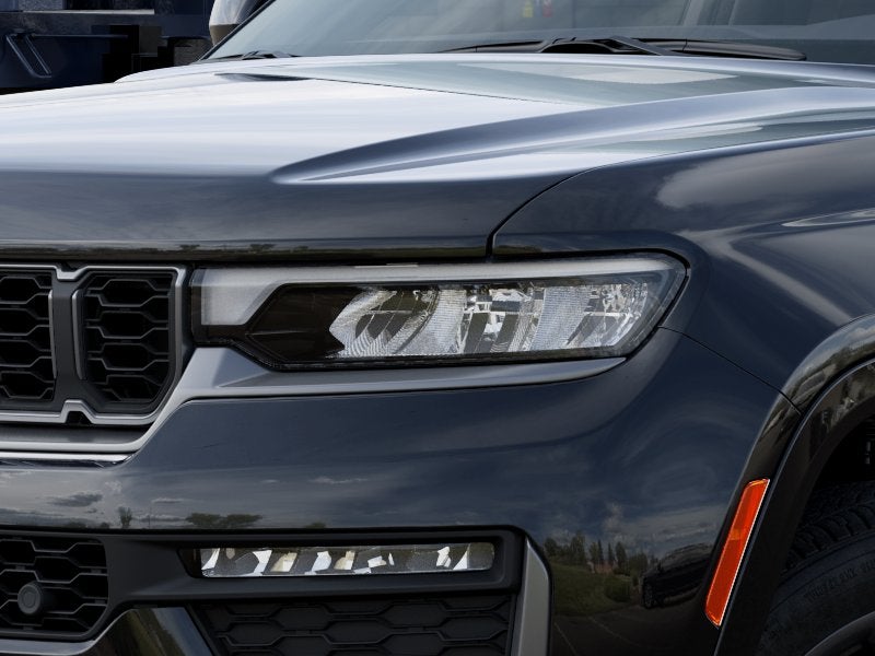 2027 Jeep Grand Cherokee GRAND CHEROKEE LIMITED RESERVE 4X4